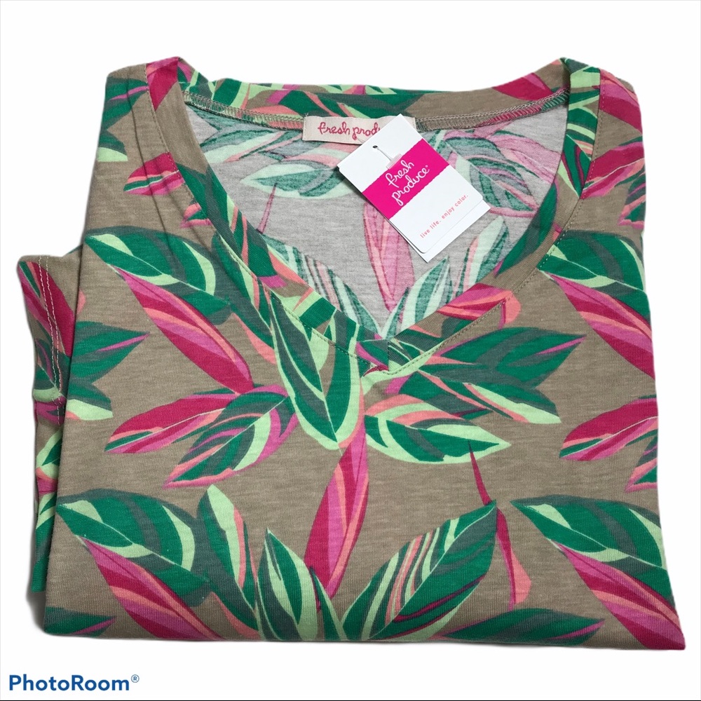 FRESH PRODUCE V-NECK T-SHIRT.NWT.SZ.L.MSRP$49.00